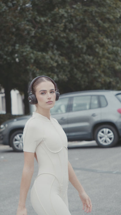 Sculpt Zip Suit Cream